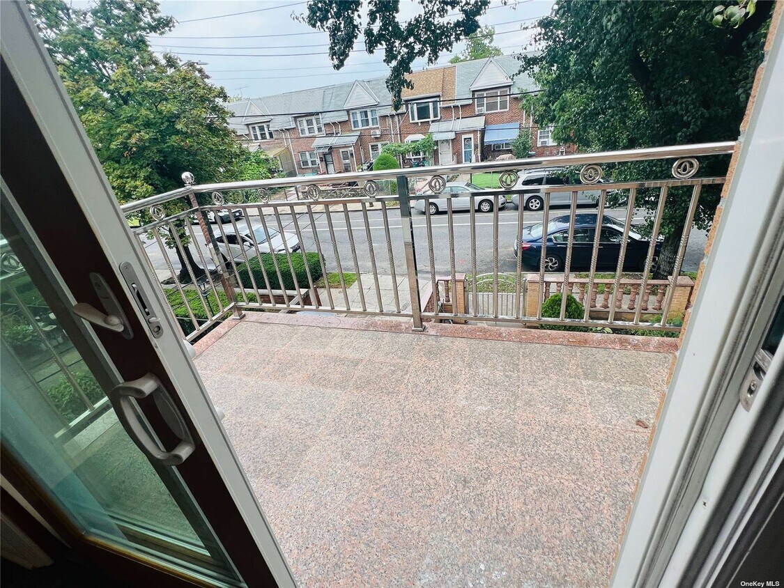 Foto principal - 153-38 60th Ave