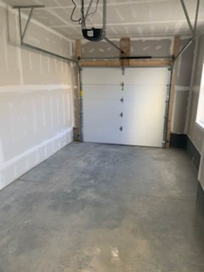 Building Photo - Modern 2-Bedroom Home in Quiet New Neighborhood – Fully Furnished, Pet-Friendly, Garage & More!