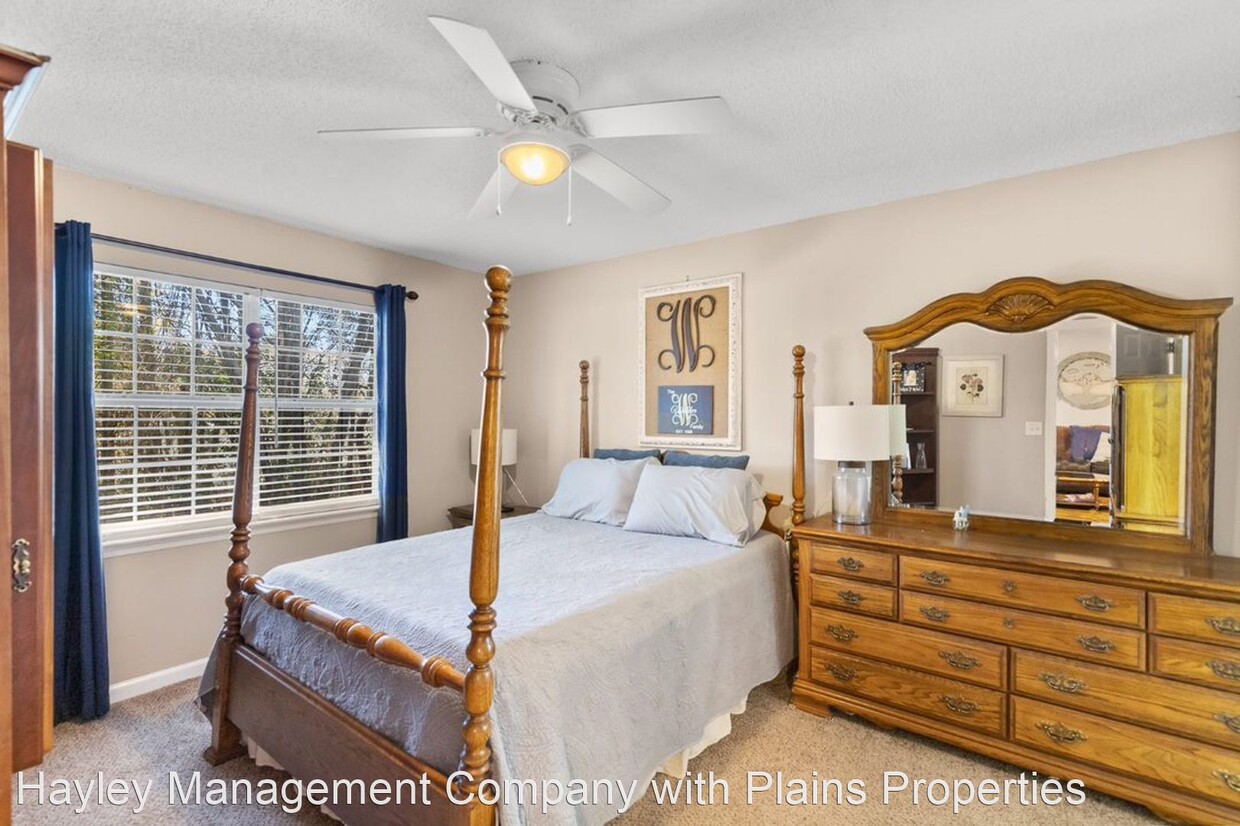 Building Photo - 4 br, 4 bath House - 1062 Northpointe Cir.