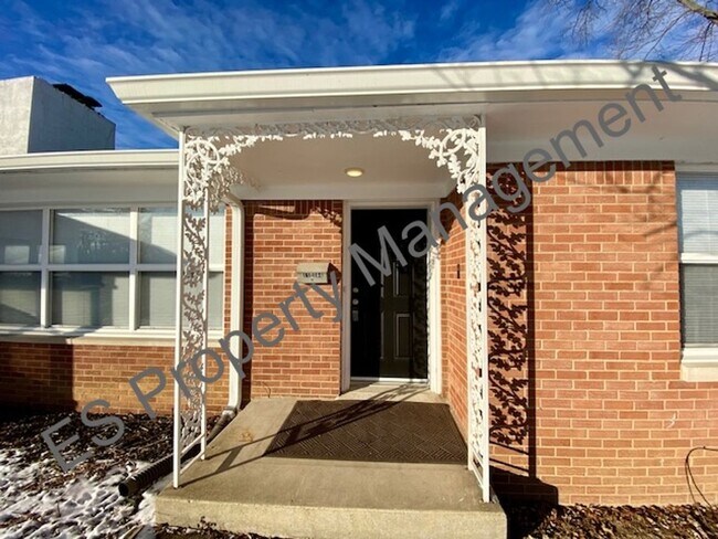 Foto del edificio - 3 Bedroom 1.5 Bathroom Ranch Home in Warren!