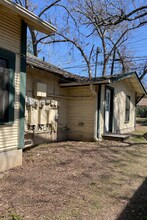 Building Photo - 4213 Avenue C