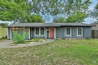 Building Photo - 1500 Fairfield Dr