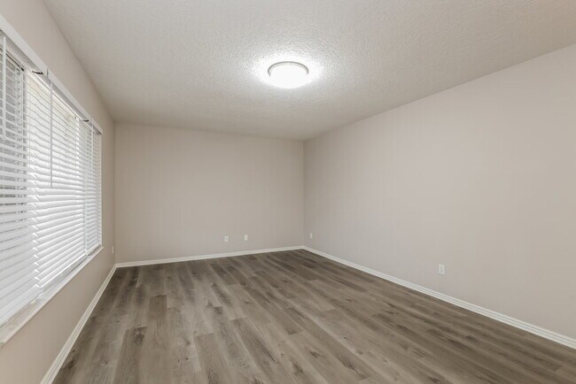 Building Photo - 1847 N 725 W
