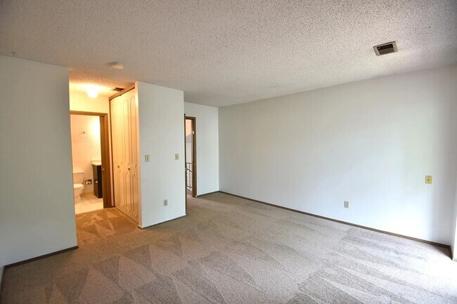 Foto del edificio - Spacious 2BR/2BA with Fenced Yard in Boulder