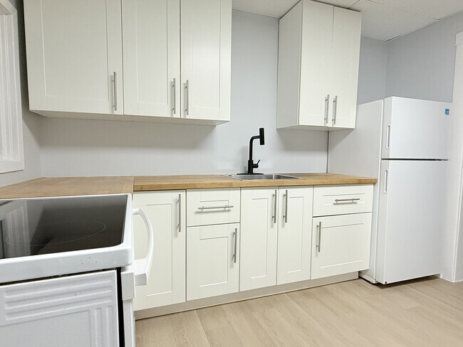 Photo du bâtiment - 349 Campbell Ave