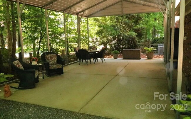 Carport - 8008 Appaloosa Ln