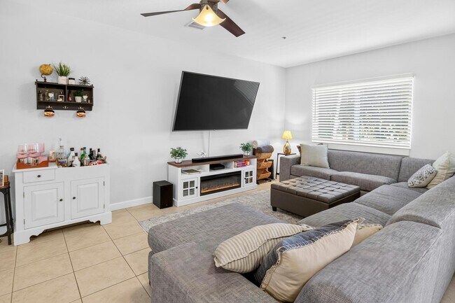 Foto del edificio - 1209 Coastal Bay Blvd