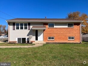 Building Photo - 14234 Chadwick Ln