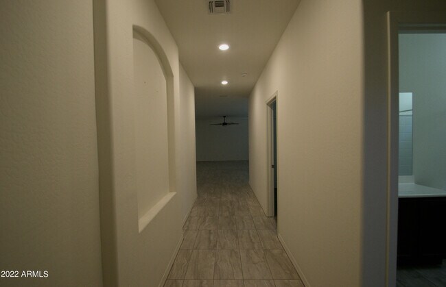 Foto del edificio - 9014 W Jefferson St