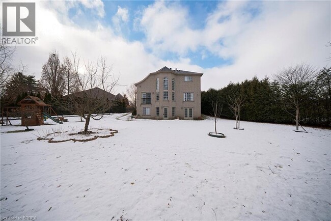 Building Photo - 20 Casson Ln