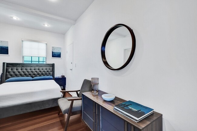 Foto del edificio - 815 Euclid Ave