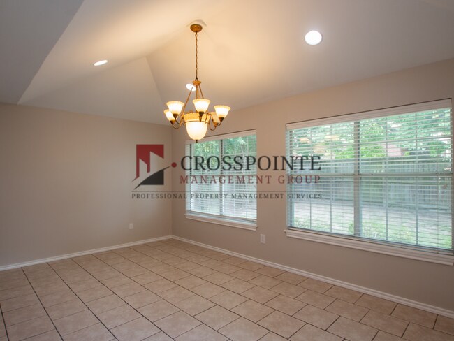 Foto del edificio - 5716 Bostick Dr