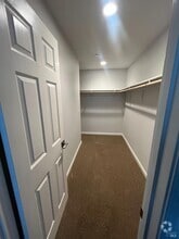 Building Photo - 1655 Kerry Ln