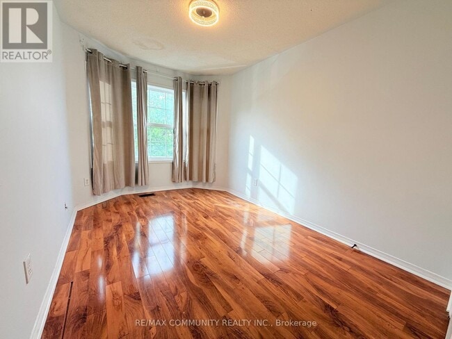 Building Photo - 78 Shady Pine Cir