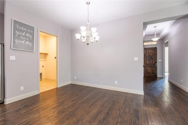 Foto del edificio - 2205 Granger Ln