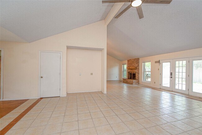 Foto del edificio - 25418 Sugar Valley Ln