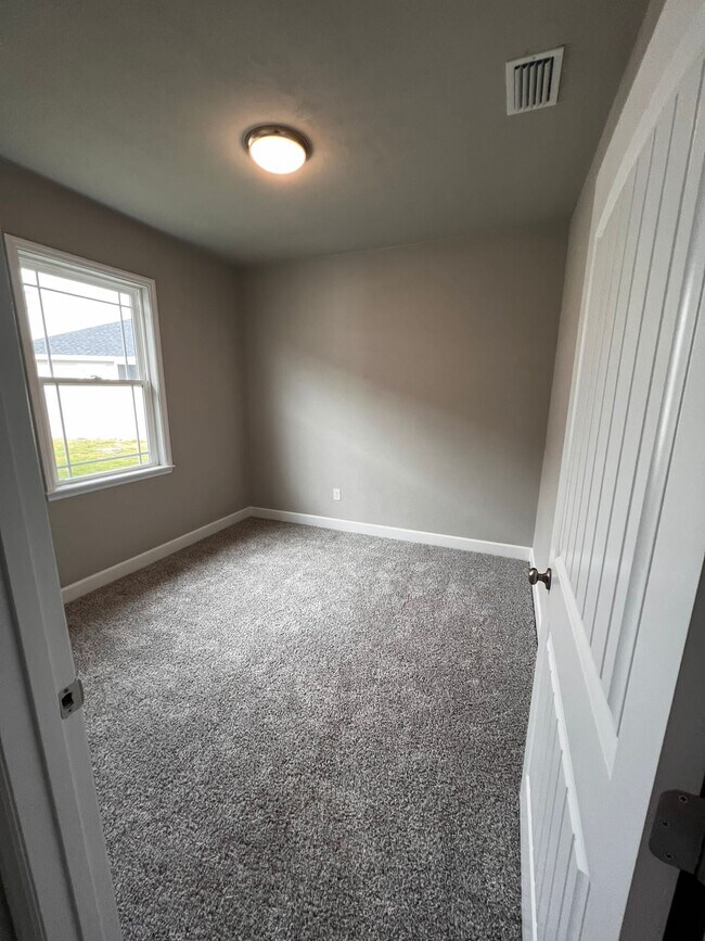 Building Photo - 1739 SW 248th Dr
