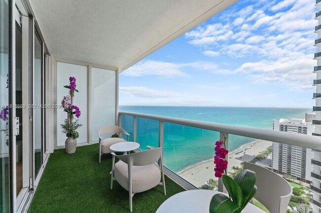 Building Photo - 1830 S Ocean Dr