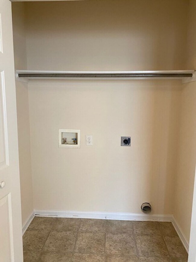 Foto del edificio - Jayne Lane Duplexes - Bldg 1