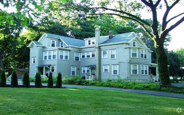 Primary Photo - 20 Stonefield Rd