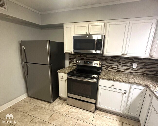 Foto del edificio - 2141 Province Ln