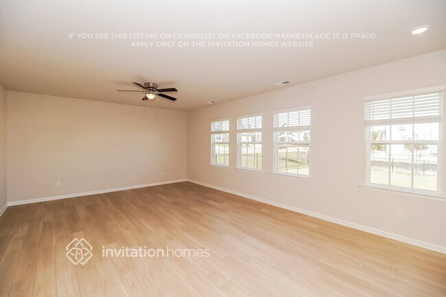 Foto del edificio - 7119 Juneberry Wy
