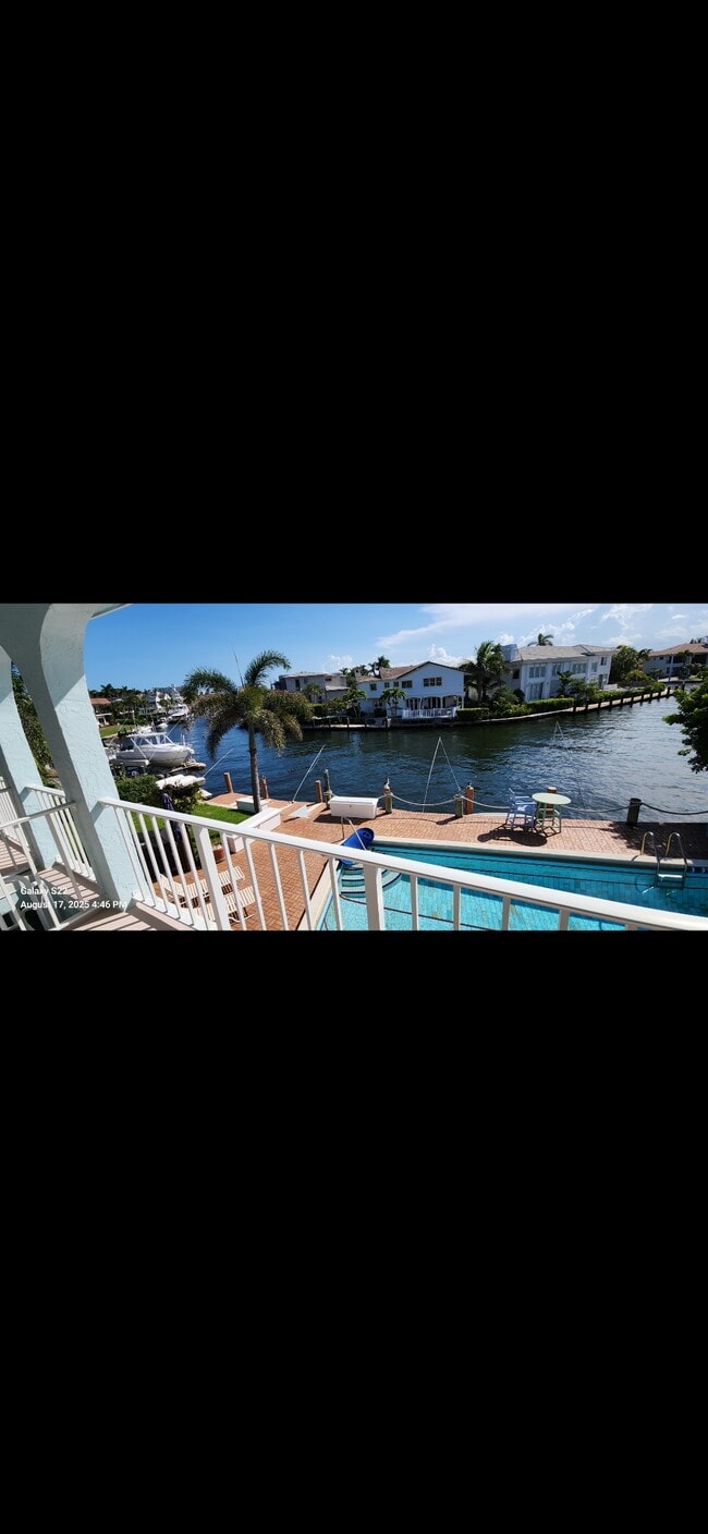 Building Photo - 1118b Highland Beach Dr