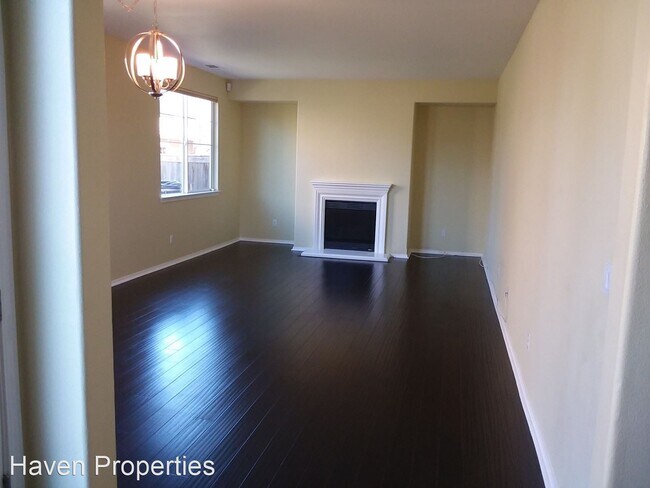 Building Photo - 4 br, 3 bath House - 9182 Sinsonte