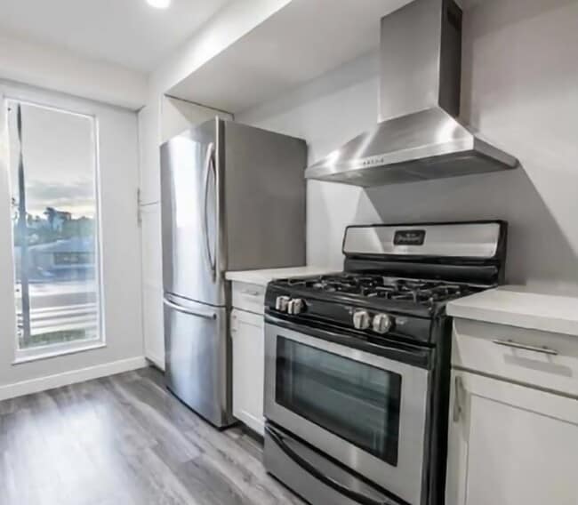 Foto del edificio - 3152 S Eastern Ave