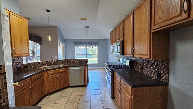 Foto del edificio - 2010 Louetta Spring Dr