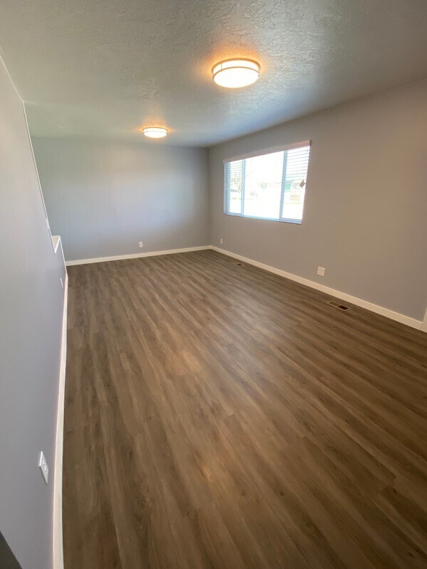 Building Photo - 3515 W 8315 S