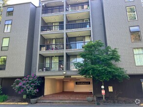Building Photo - 6347 137th Ave NE