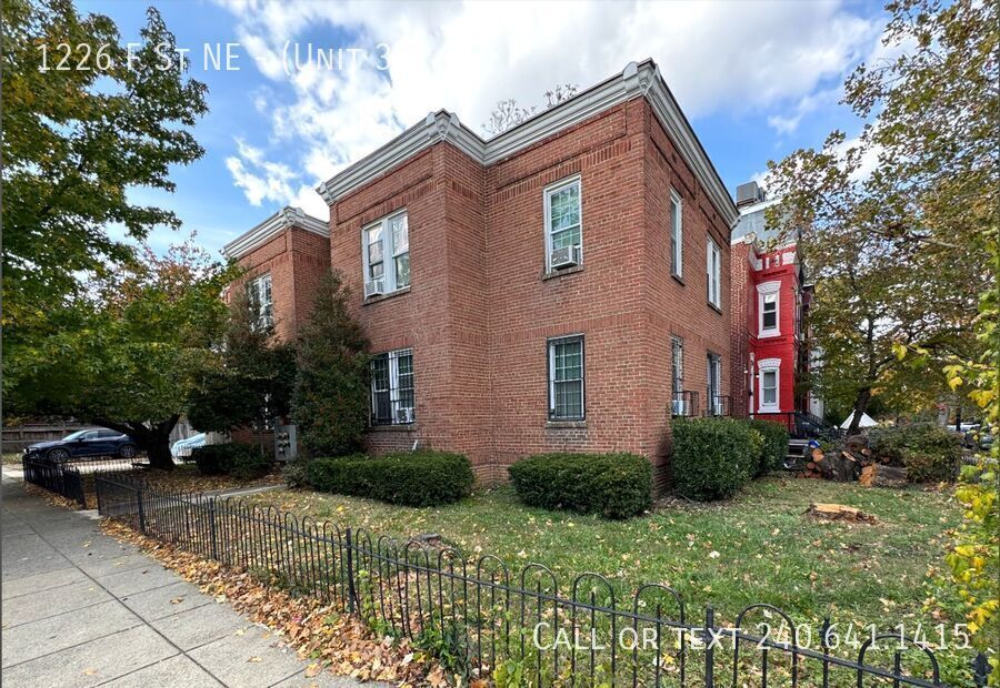 Photo - 1226 F St NE-(Unit 3)