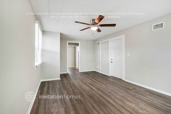 Foto del edificio - 11659 106th St