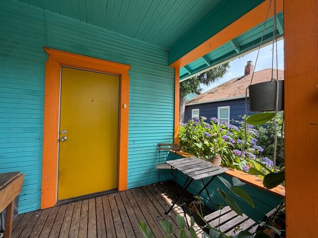 Foto del edificio - Charming 1,100 Sq Ft 2BR Home in South Park - Prime Seattle Location - Washer/Dryer in Unit!