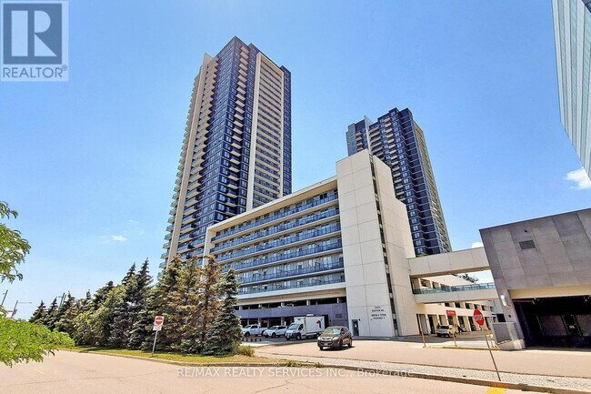 Building Photo - 3600 Hwy 7 W