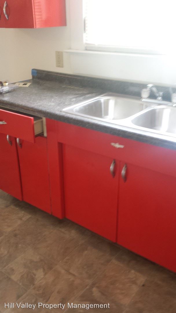 Building Photo - 714 Crawford St