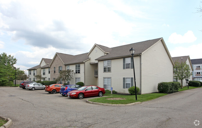 Barrington Club Apartments