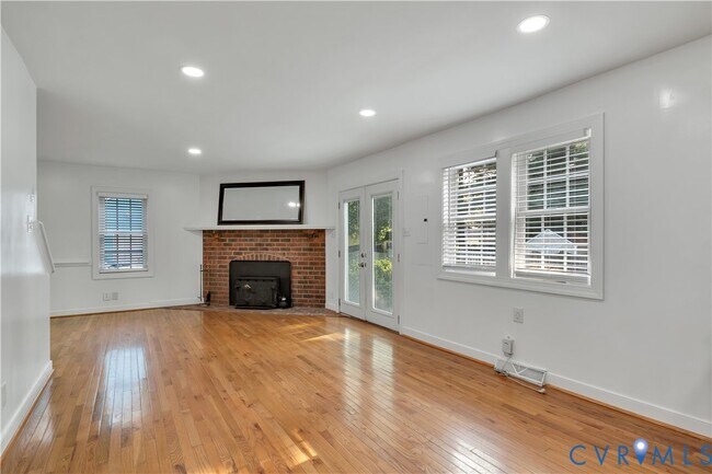Foto del edificio - 2222 Early Settlers Rd