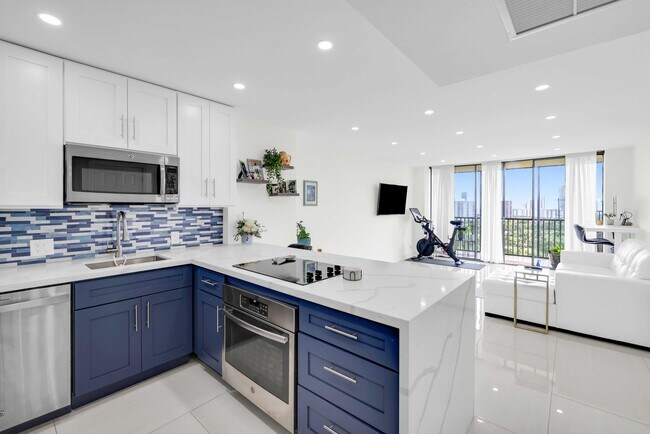 Building Photo - 20335 W Country Club Dr