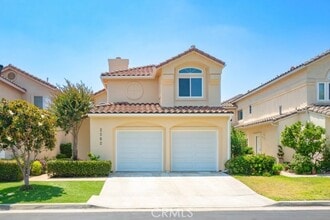 Building Photo - 2562 Woodbury Dr