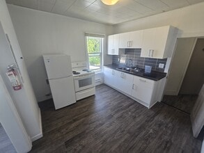 Building Photo - 1574 Logan Ave