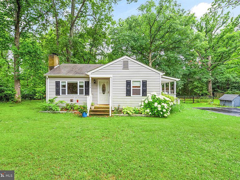 Primary Photo - 11415 Park Dr