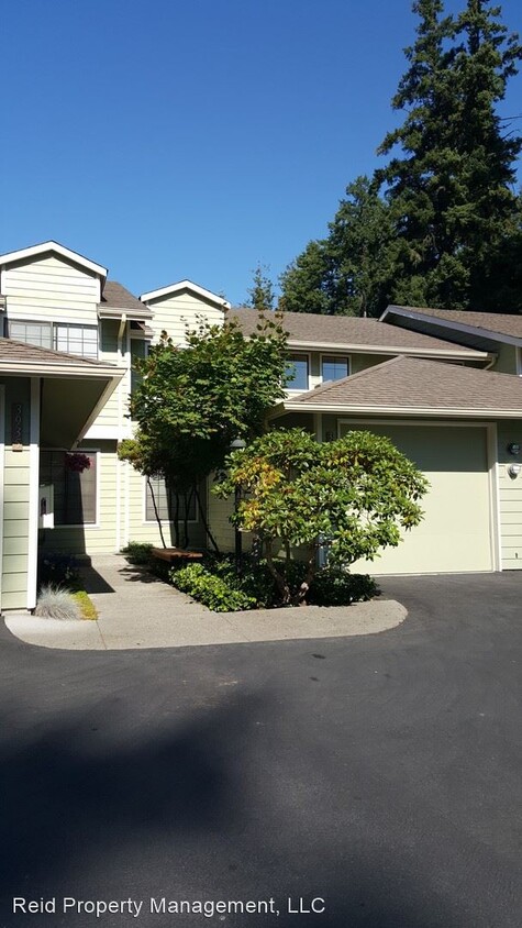 Foto principal - 2 br, 1.5 bath House - 3937 Fairway Lane