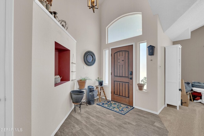 Foto del edificio - 12521 Paseo Alegre Dr