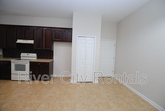 Building Photo - 116 Prince Phillip Dr