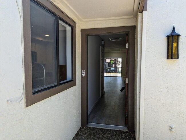Foto del edificio - 6197 Gerdts Dr