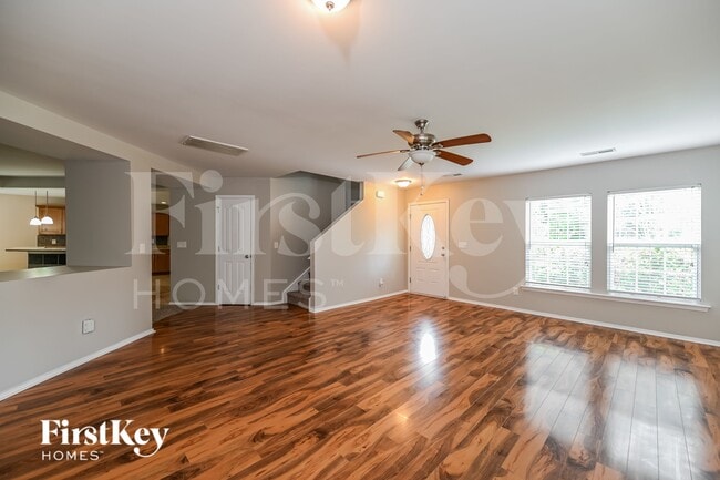 Foto del edificio - 103 Salt Meadow Ln