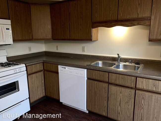 Building Photo - 3 br, 1 bath House - 426 North Ave.