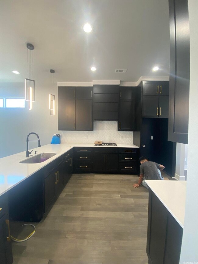 Building Photo - 205 Kanis Ridge Dr